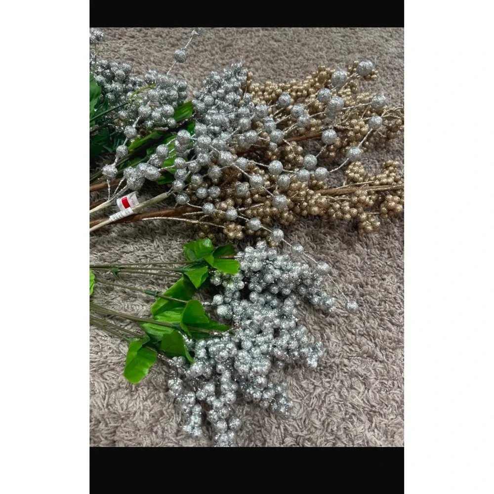 Ashland Christmas Glitter Berry Floral Picks Gold Silver Holiday Stems Lot
